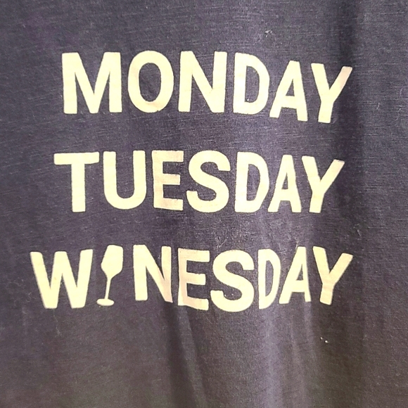 T shirt Monday Tuesday Winesday Qtr Sleeve, Off shoulder, EUC - Picture 2 of 6